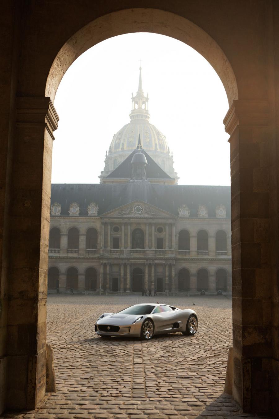  Jaguar C-X75 Concept 2010 года  (фото 33 из 126)